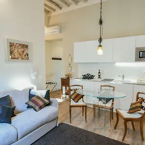 Apartment Oltrarno's Sweet Rose - Free Parking!