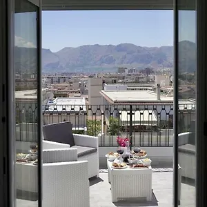 The View , Palermo Italië